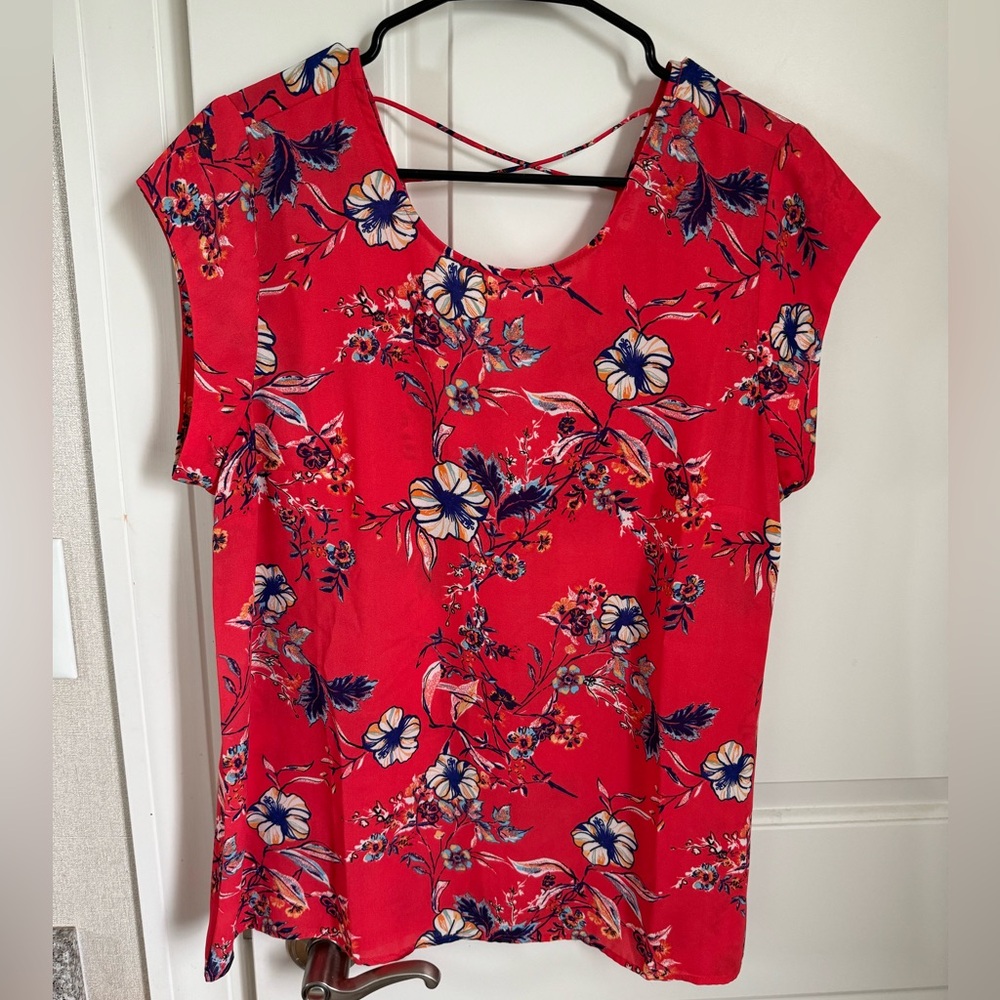Pretty Floral Dressy Top